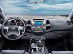 Toyota Hilux Double Cab 2011 года